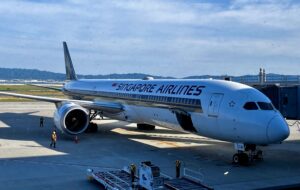 ホーム画面 4機ロイヤルブルネイ航空とウズベキスタン航空とケニヤ航空/エミ backend=imagemagick;version=1;